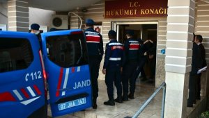 175 düzensiz göçmeni yurt dışına kaçırmaya çalışırken yakalanan 11 kişi tutuklandı