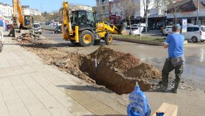 Aksu'da şebeke ve abone boruları yenileniyor
