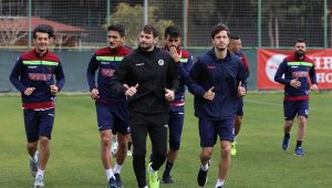 Alanyaspor sezonun 3'üncü Akdeniz derbisini kazanıp, finale çıkmak istiyor