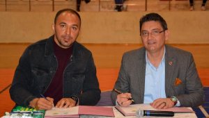 Ali Gürbüz, Korkuteli Belediyesi'ne transfer oldu