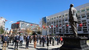 Antalya 'Tek Nefes' İstiklal Marşı okudu