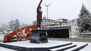Antalya'nın yüksek kesimlerinde kar yağışı etkili oldu