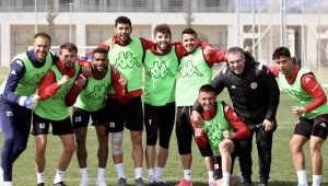 Antalyaspor, Fenerbahçe karşısında 55 yıllık tarihinde ilki yaşamak istiyor