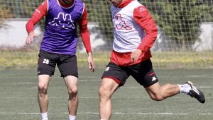 Antalyaspor'un hedefi Erzurumspor'u ligde ilk kez yenmek