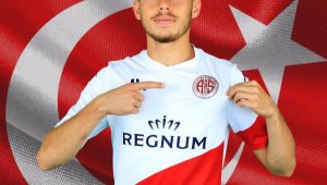 Antalyaspor'un yükselen değeri Bünyamin Balcı