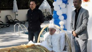 Aydemir Akbaş film gereği sünnet oldu: Hiç yadırgamadım, hoşuma gitti