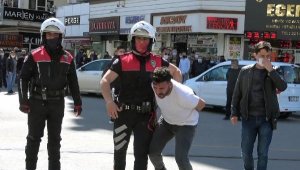 Bozuk telefon kavgası: 6 gözaltı