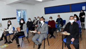 Bu kursta kursiyerler okuyor