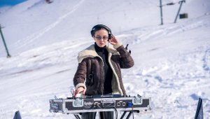 Dünyaca ünlü Ukraynalı DJ Katy Rise, klip için Saklıkent'i seçti