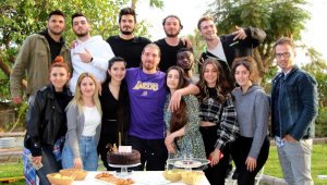 Genç veliahda sürpriz doğum günü