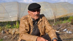 Hırsız, ev sahibini tabancayla başından vurup kaçtı