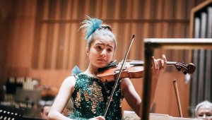 Keman yıldızı Elif Eroğlu, Polonya'da birincilik kazandı