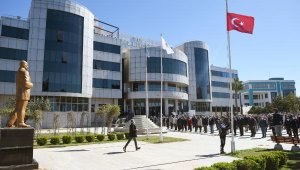Kepez'den İstiklal Marşı'nın 100. yılına tören