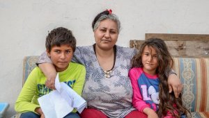 Kirada oturduğu gecekonduya yıkım emri gelen 2 çocuk annesi, yardım istedi