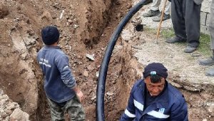 Korkuteli Yelten'de eski içme suyu boruları yenileniyor