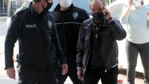 Markette küçük çocuk ve annesini taciz etti, mahalleli tarafından dövüldü