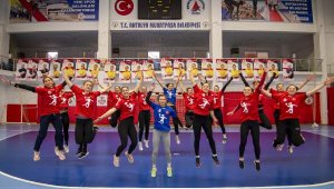 Paşanın Melekleri'nde kaptan dümene geçiyor