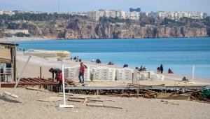 Sahillerde 'normalleşme' telaşı