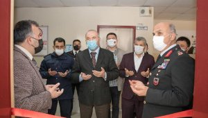 Şehidin adına yapılan fen laboratuvarı açıldı