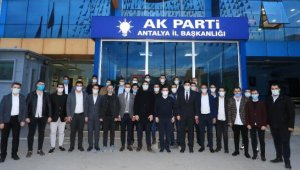 Tütüncü'den gençlere övgü dolu sözler