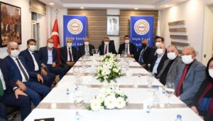 Vali Yazıcı, esnafın sorunlarını dinledi