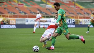 Yanal ve Antalyaspor, 2021 yılındaki ilk yenilgisini aldı