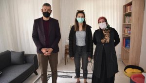 Yangında zarar gören evleri onarıldı, eşyaları yenilendi