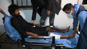 Yardım isteyen evsiz kişi, silahla vuruldu