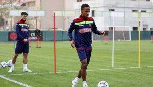 Aytemiz Alanyaspor, Beşiktaş'a karşı rövanşı da almak istiyor