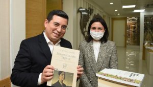 Cemil Meriç Kitaplığı'na, Mimar Turgut Cansever seçkisi