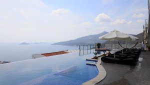 Haftalığı 50 bin liraya, koronavirüsten uzak tatil