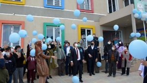 Otizm farkındalığı için balon bıraktılar