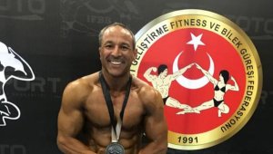 Zayıflamak için başladığı fitness sporunda hedef dünya şampiyonluğu