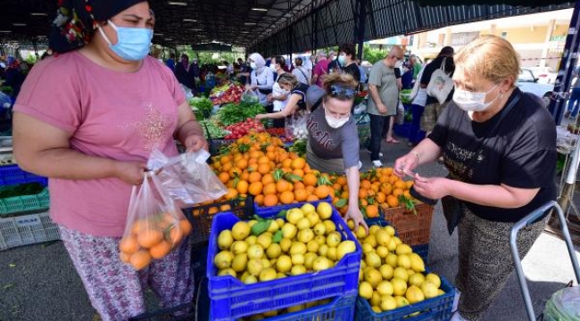 Antalya pazarlarında alışveriş hareketliliği
