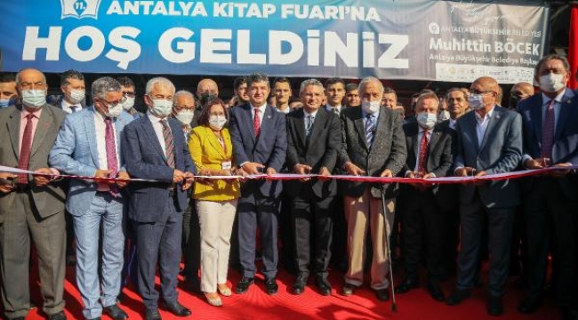 Antalya Kitap Fuarı açıldı