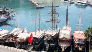 Antalya Deniz Ticaret Odası yöneticisine, denizi kirletmekten 49 bin TL ceza