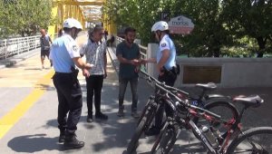 Bisikletli polis timi 'Martılar' görev başında