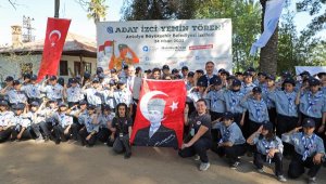 İzciler ant içerek mavi fular bağladı