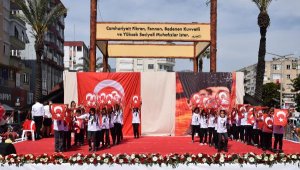 Kumluca'da 23 Nisan coşkusu