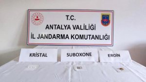 Aranan şüpheli otobüste yakalandı
