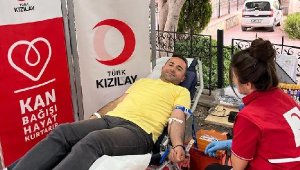 Başkan Güngör'den kan bağışı