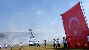 Demre'de 19 Mayıs coşkuyla kutlandı