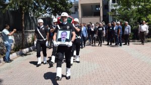 Emekli vali yardımcısı kansere yenildi