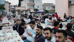 Engelli, öksüz ve yetim çocuklar iftarda buluştu