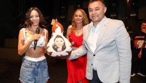 Festivalde Zeynep Bastık coşkusu