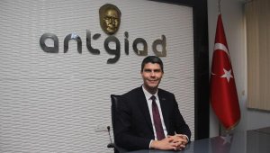 Geleceğin Türkiye'si gençlerin eseri olacaktır