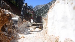 Gökbel ve Çökele yayla yolu ulaşıma açıldı