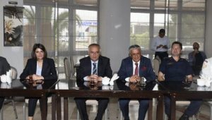 Kemer'de bayramlaşma programı