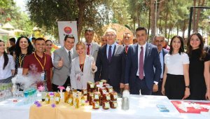 Kepez'de 'Mesleki Eğitim Fuarı' başladı