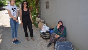 Kirasını ödemediği gerekçesiyle evden çıkarıldı